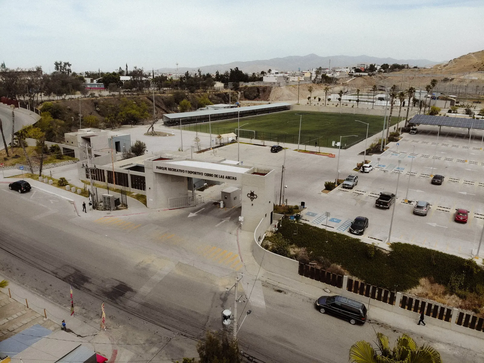 Abejas Sports and Recreation Center в Тихуане: общественный спортивный комплекс для района с дефицитом инфраструктуры