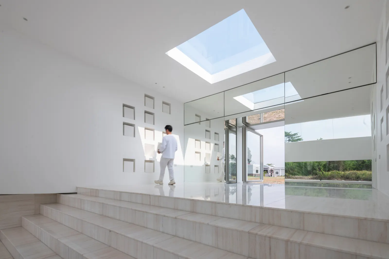 Exalt Mausoleum / Jim Caumeron Design