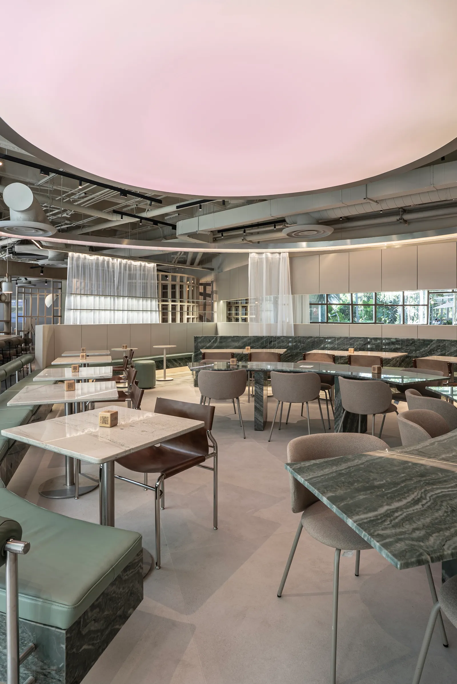 Restaurant Nectar Oum / Madarq studio