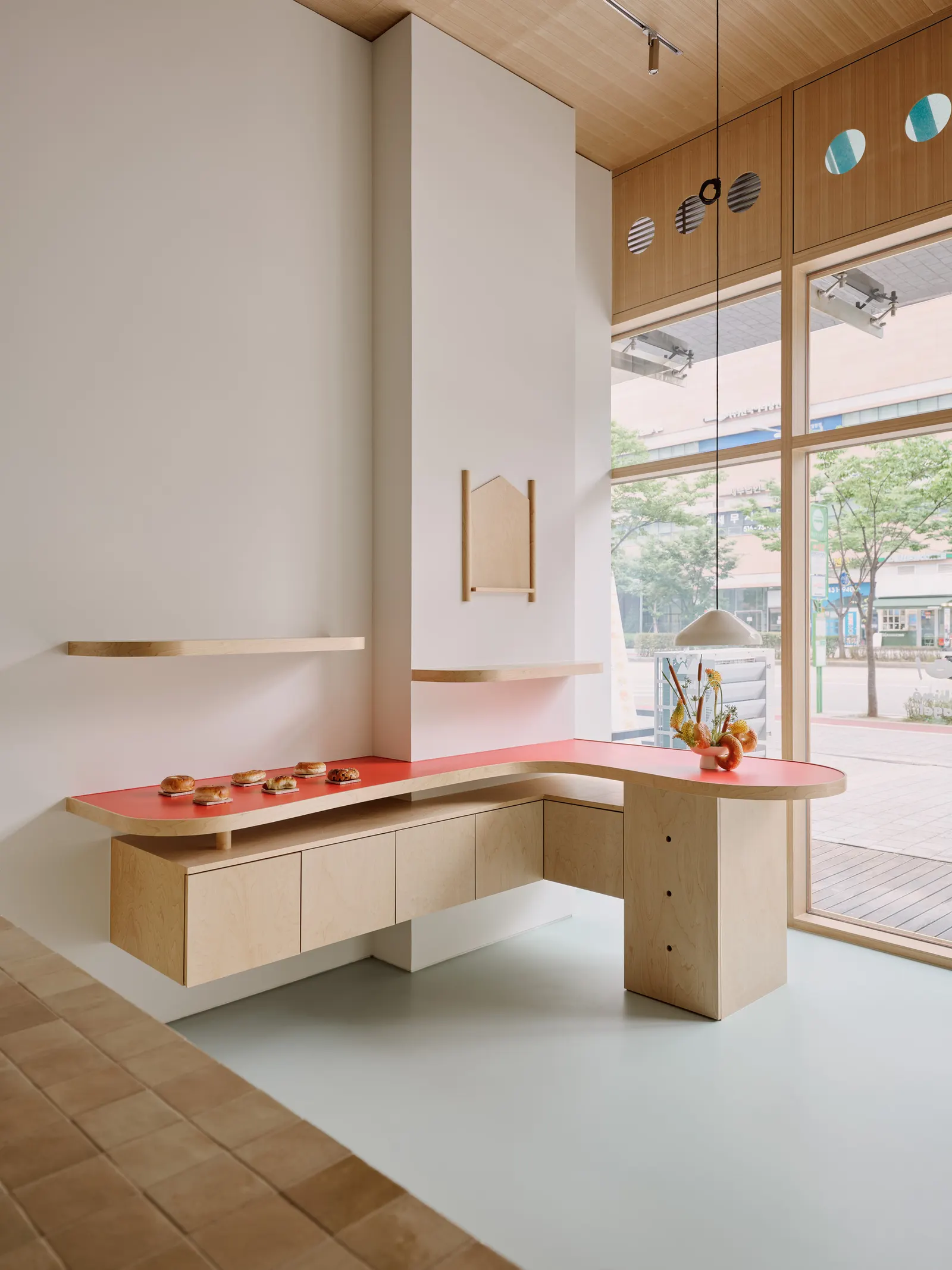 Achime Bagel Store / JOJOWORKSHOP
