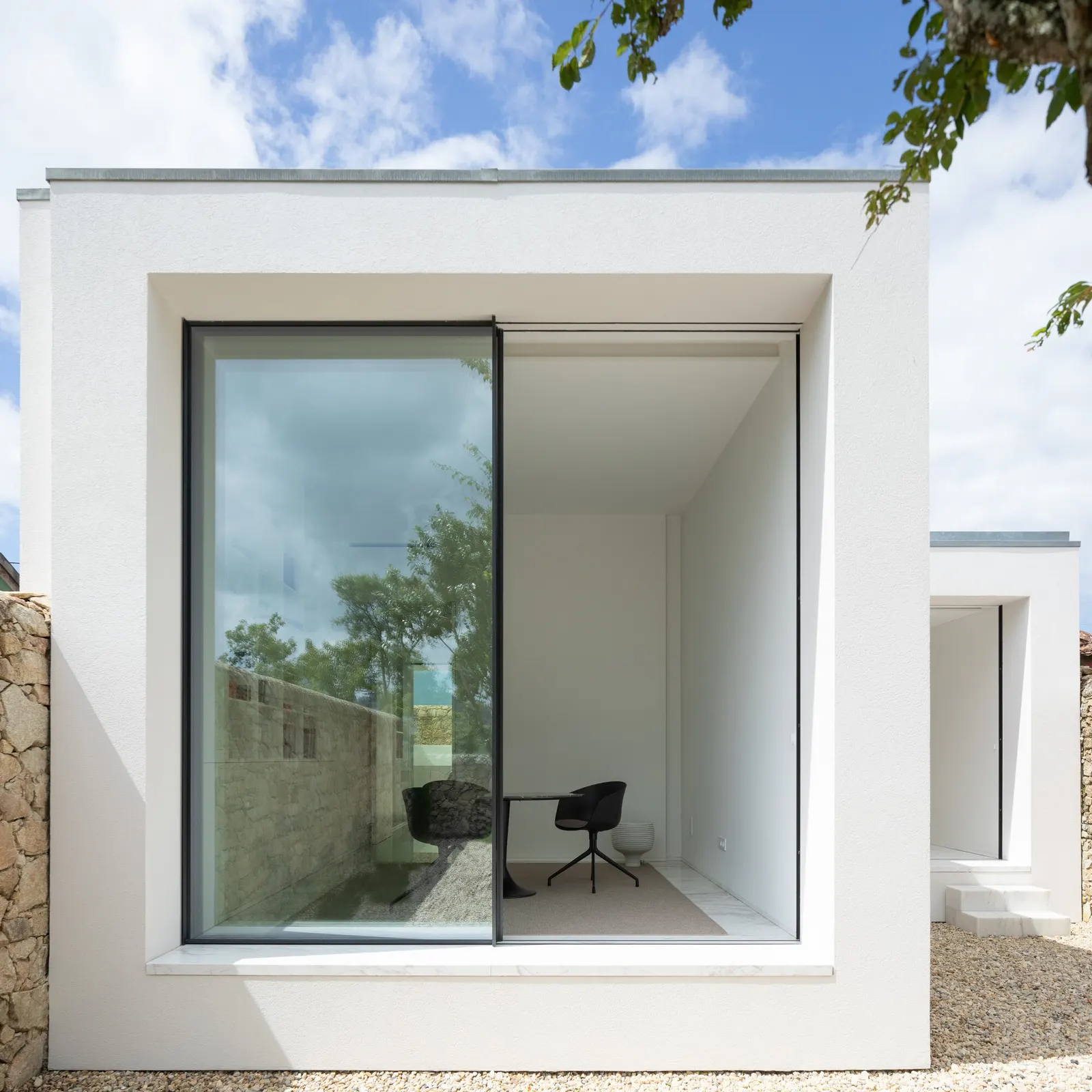 Архитектурная студия в Vila do Conde / Raulino Silva Arquitecto