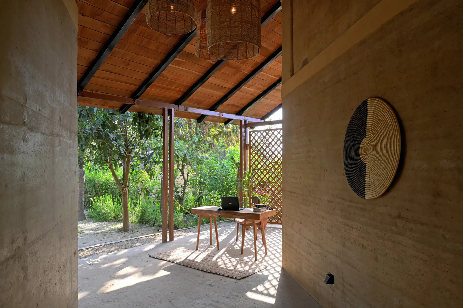 Tiger Track Ecolodge / Building Bureau