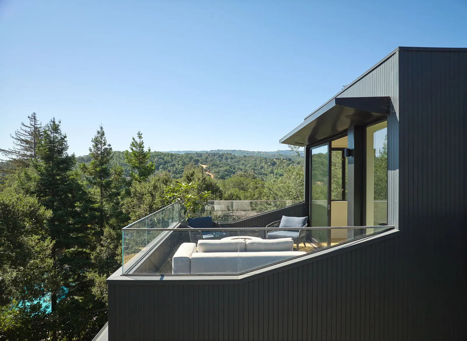Portola Valley Home / Schwartz and Architecture