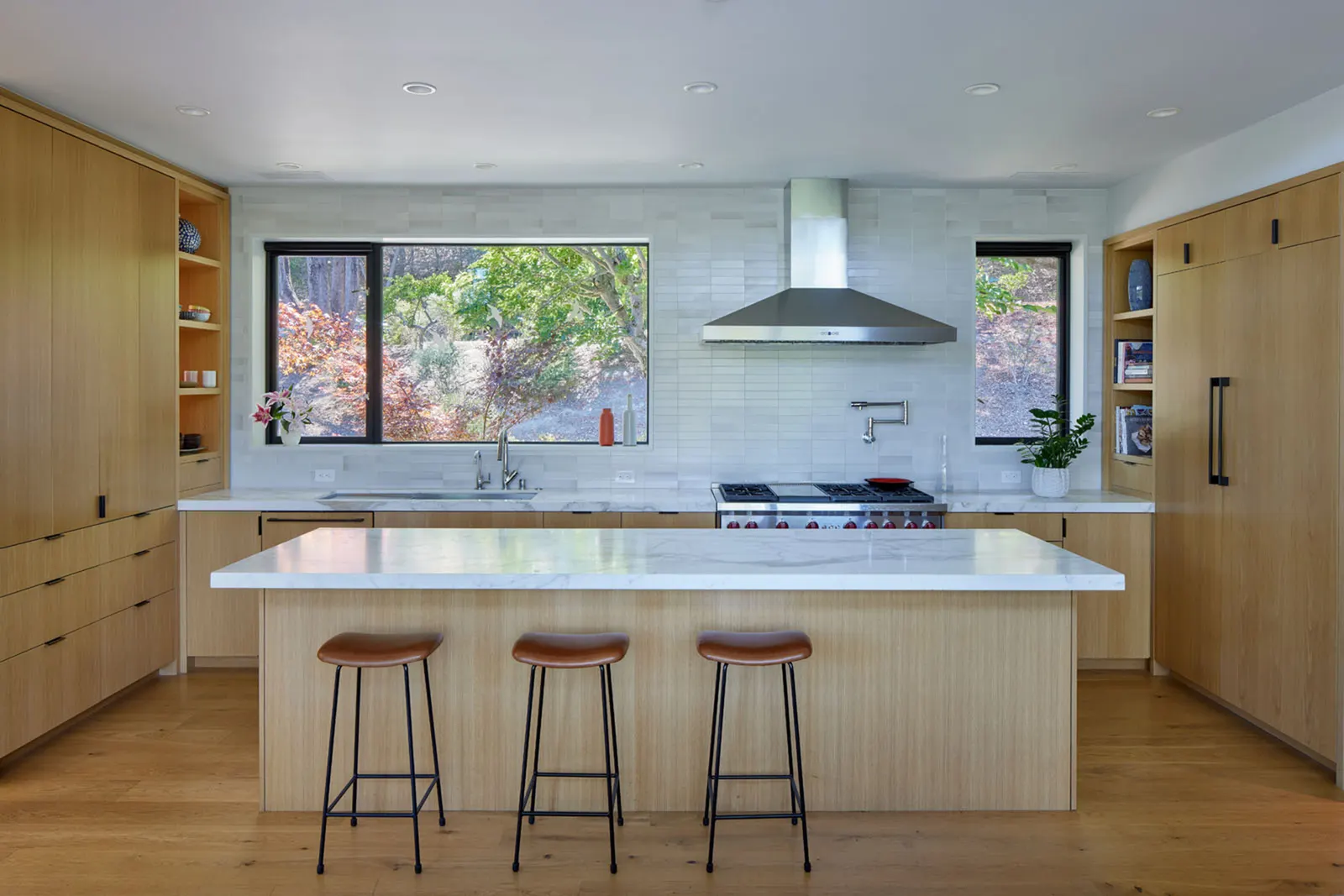 Portola Valley Home / Schwartz and Architecture