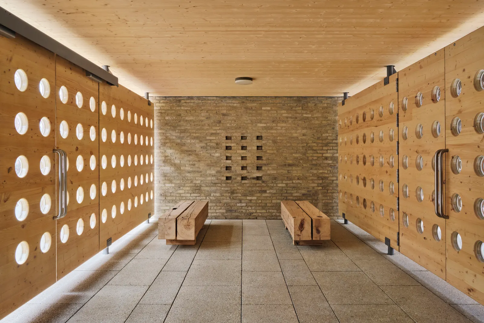 Frame 122 / Brent Buck Architects
