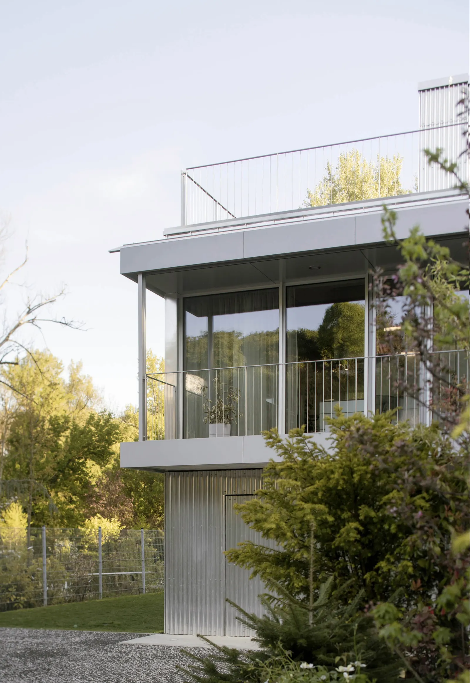 RDH House / Čechvala Architects