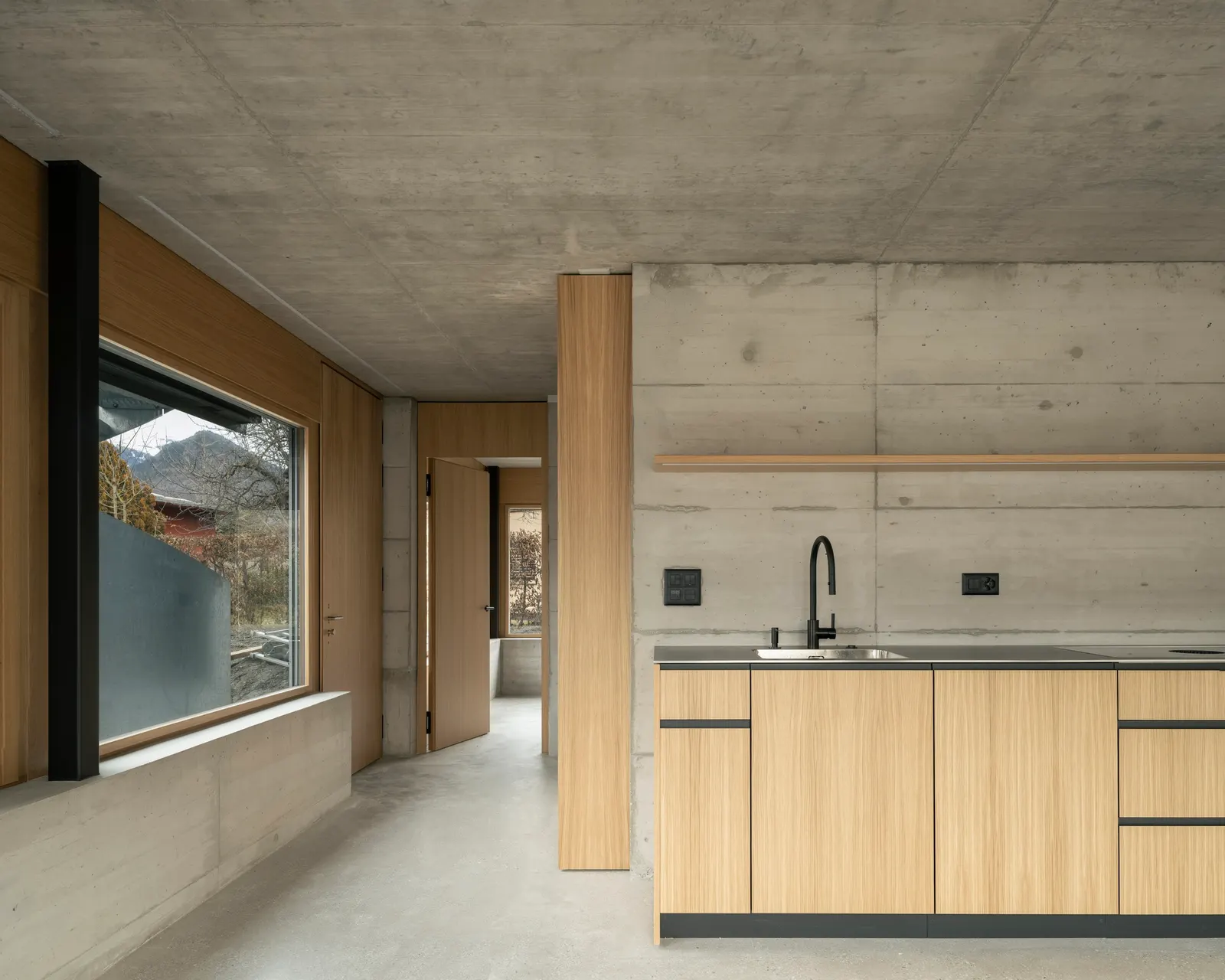 Дом Caloz Bramois / R2A Architectes