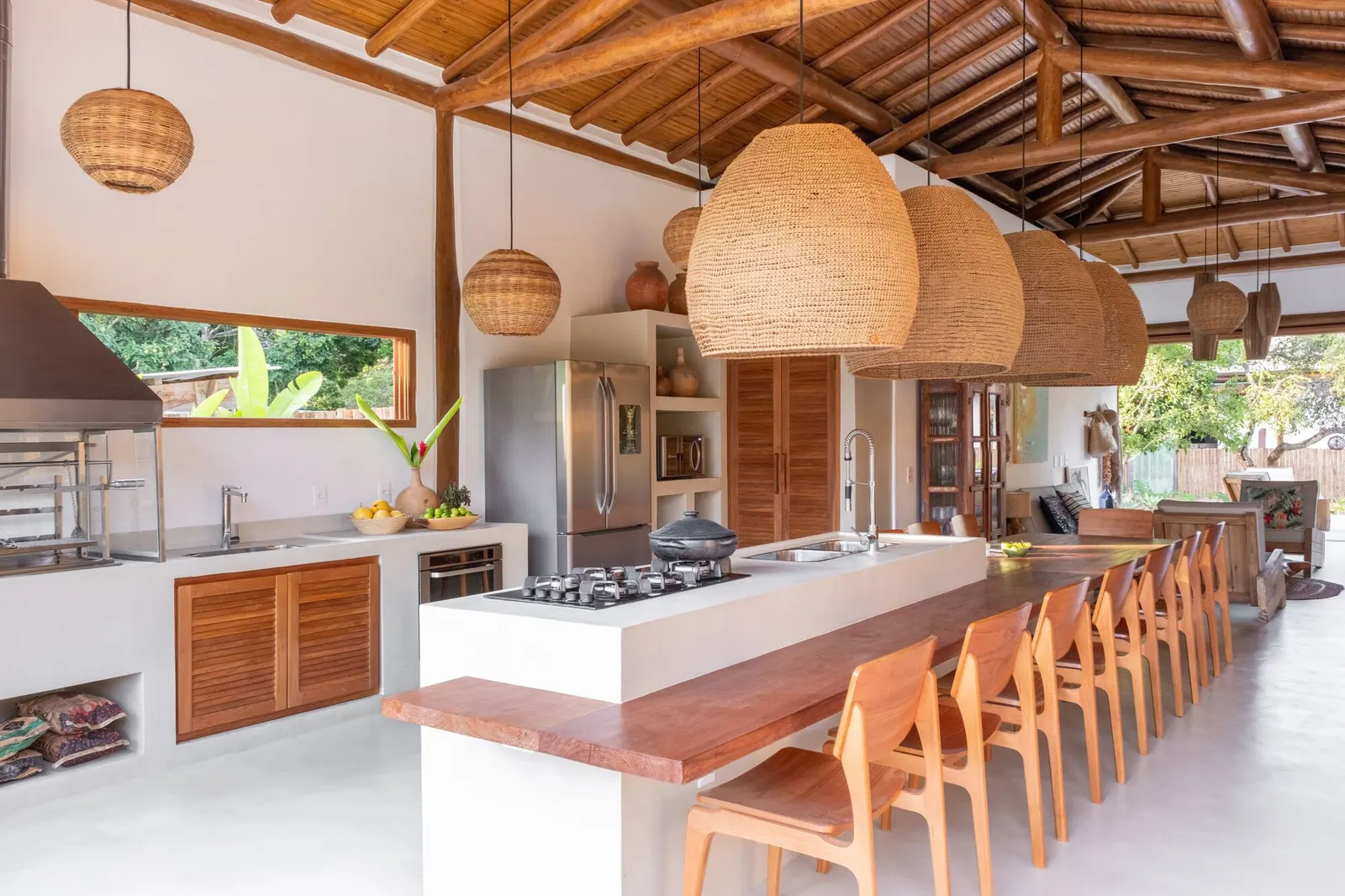 Scarlet House / Frederico Zanelato | Arquitetos — дом в Порту-Сегуру, вдохновлённый климатом Баии