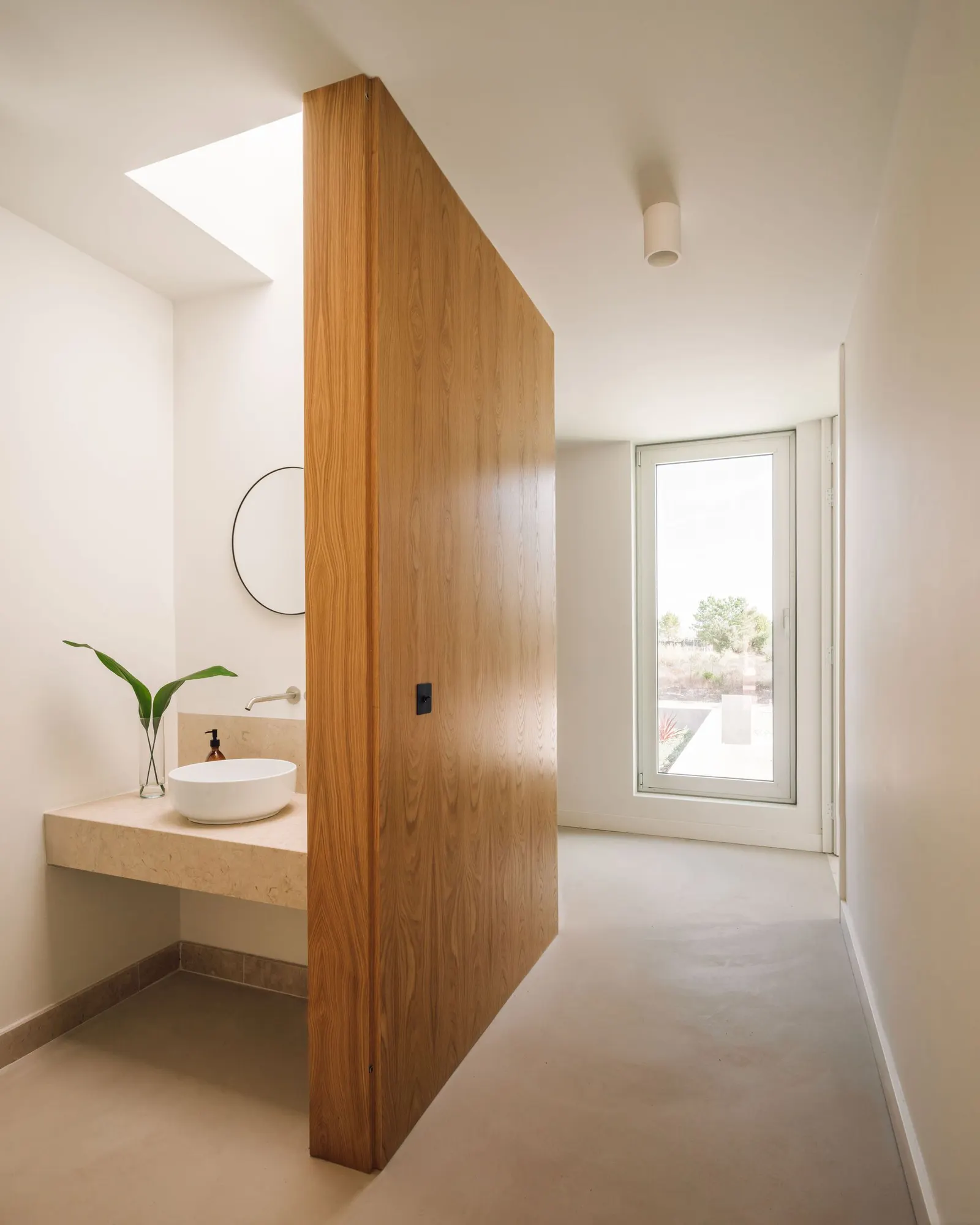 HD House / Desvão Atelier
