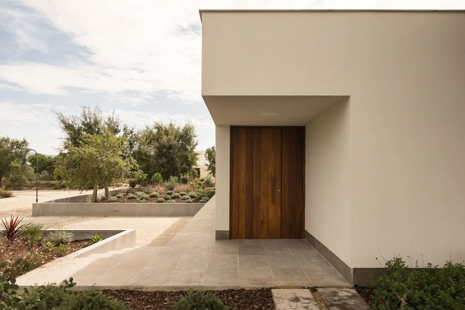 HD House / Desvão Atelier