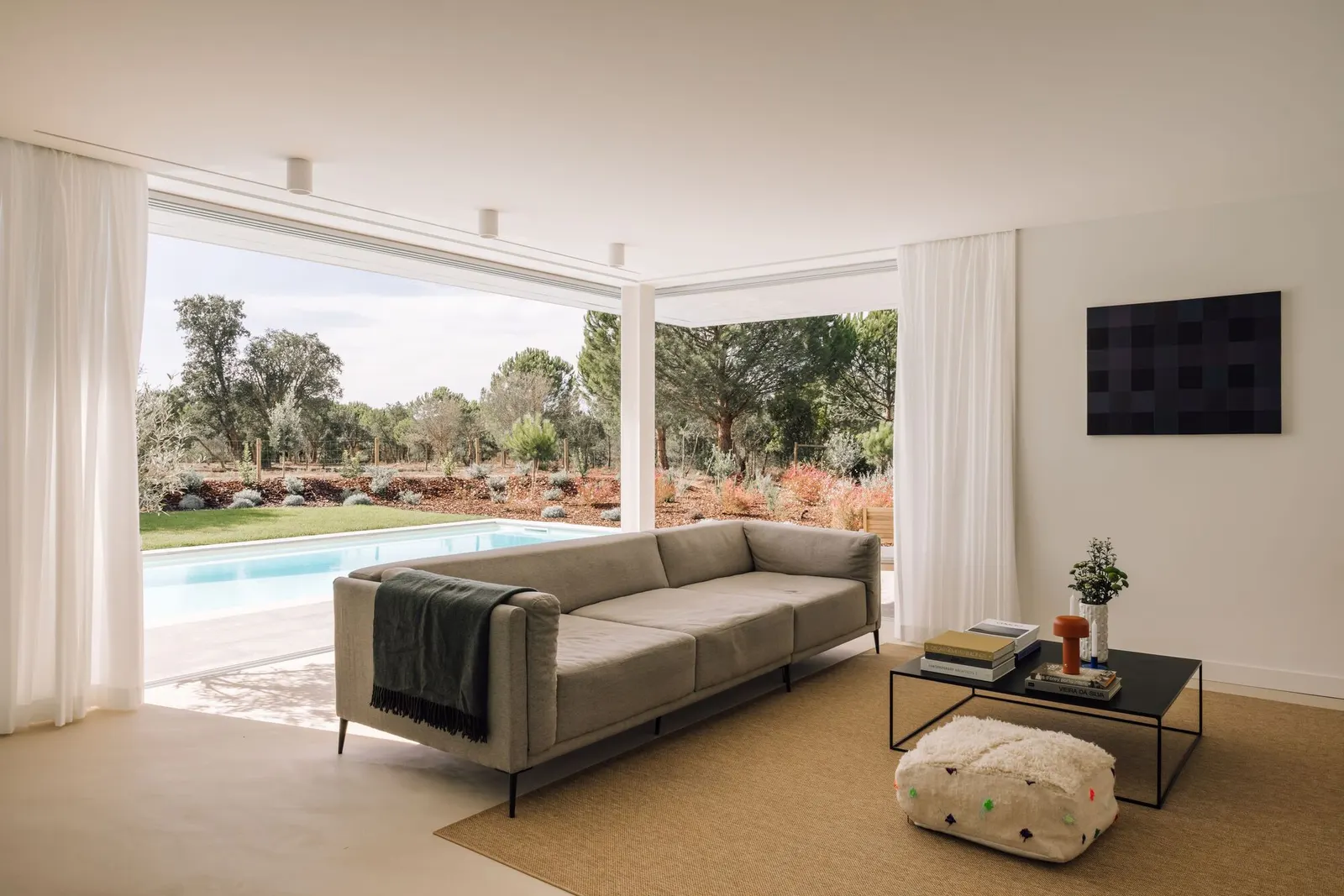 HD House / Desvão Atelier