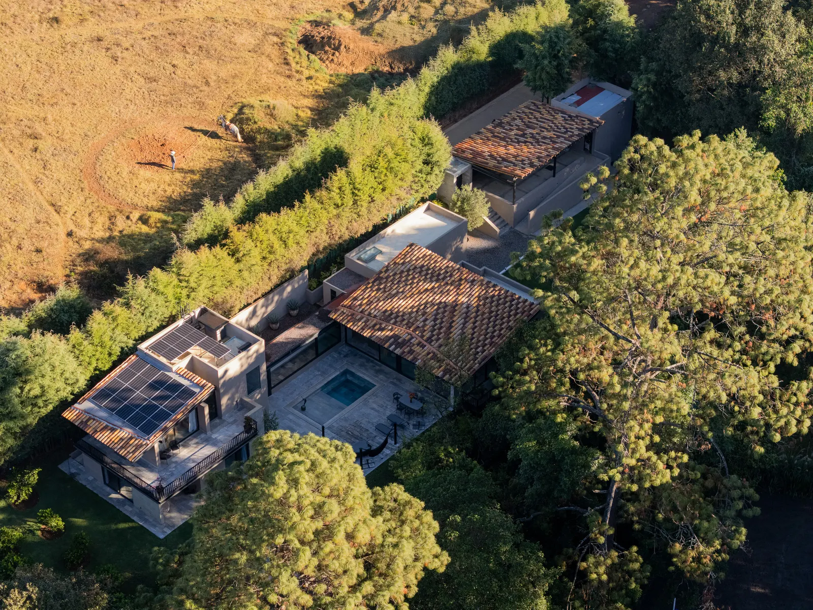 Casa Limoneros / Quaterna Arquitectos