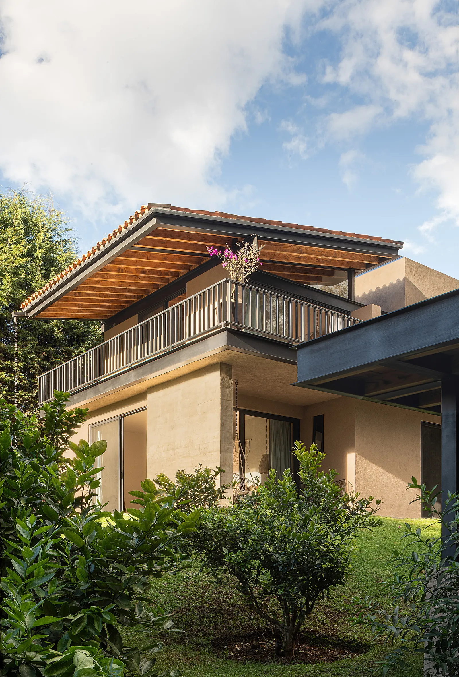 Casa Limoneros / Quaterna Arquitectos