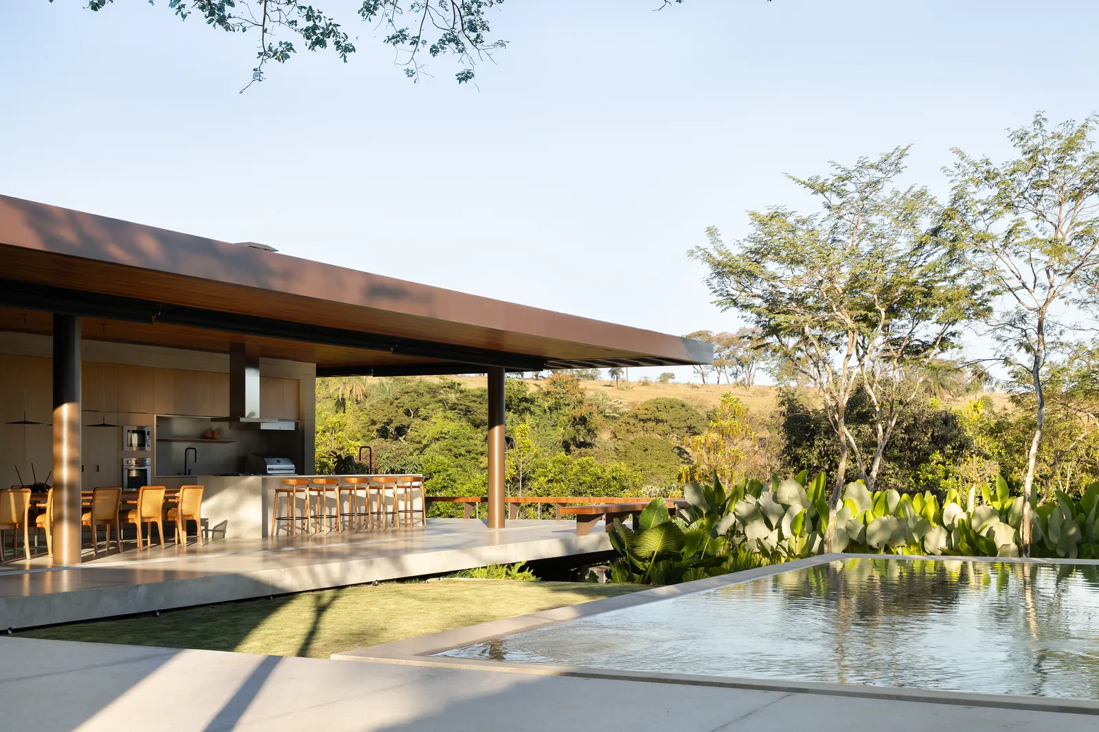Forest House / Lucas Gonçalves Arquitetura
