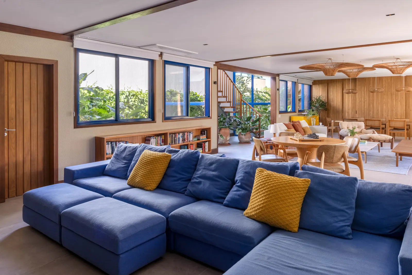 MFA House / Simone Jazbik Arquitetura