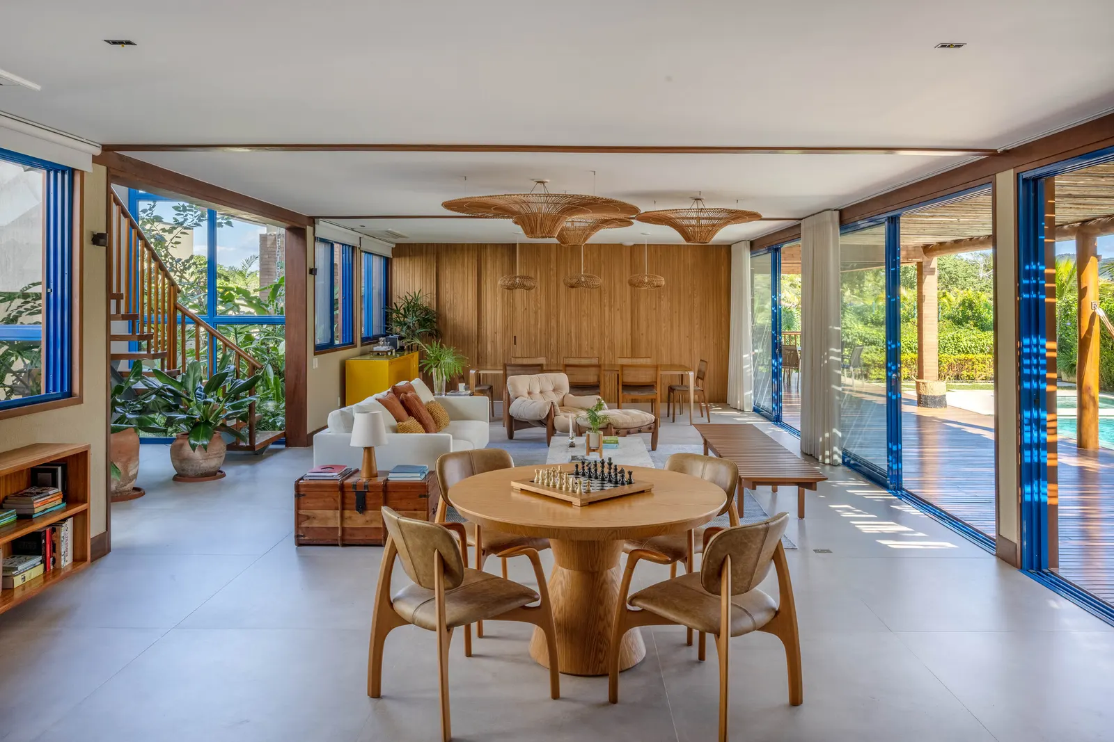 MFA House / Simone Jazbik Arquitetura