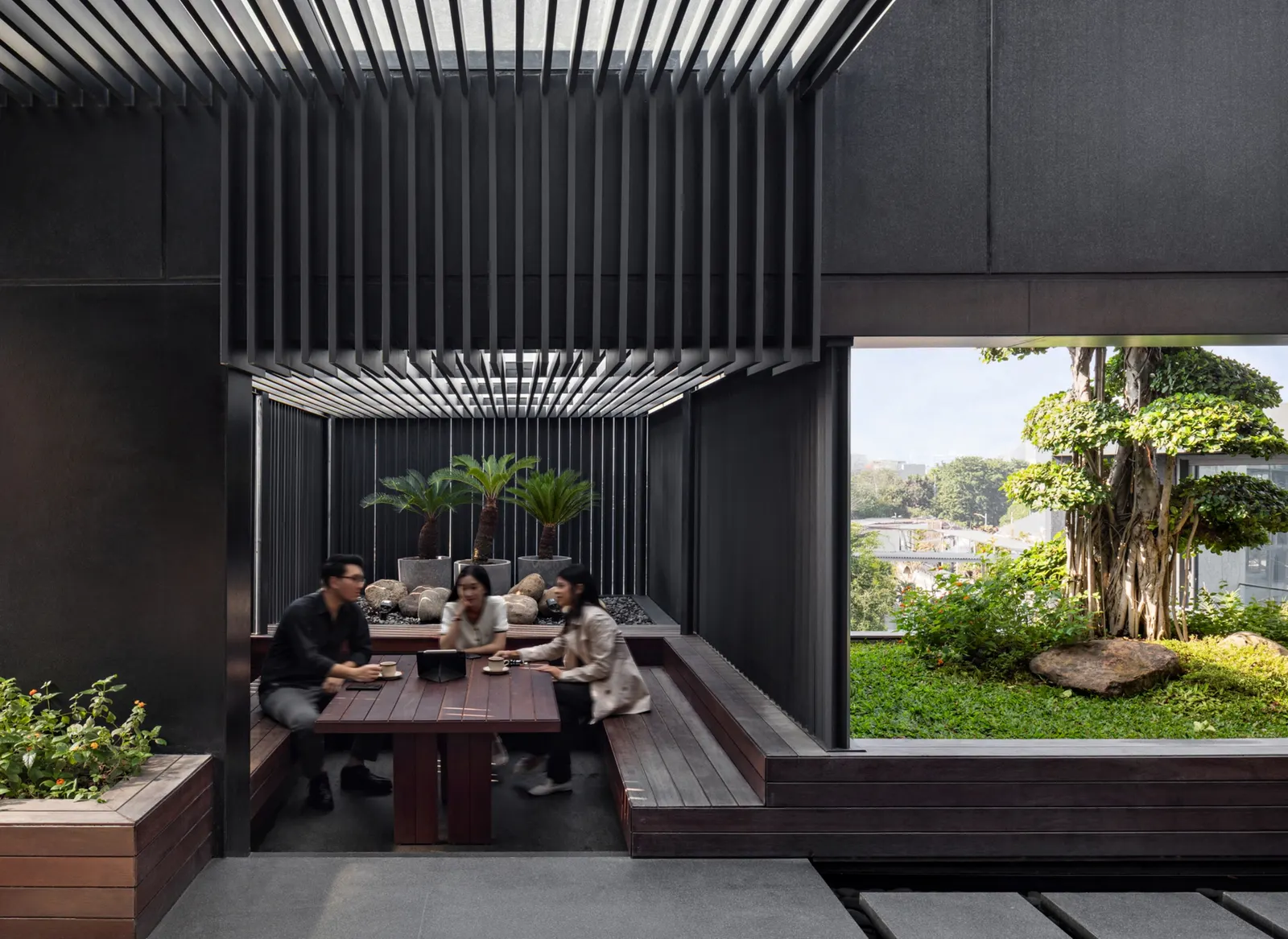 CMM (H)Office / Gets Architects — гибридный штаб для телеком- и security-компании в Тебете