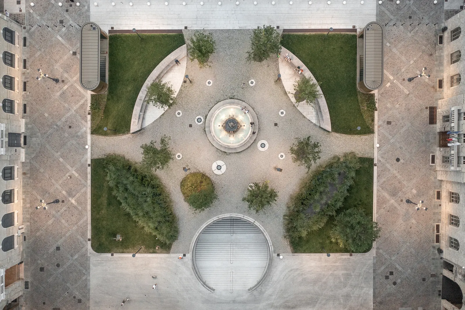 Centro Piacentiniano / CN10 architetti
