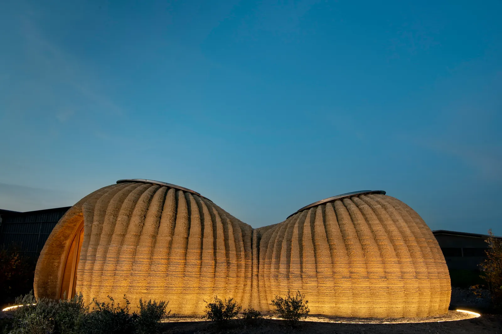 Craft in the Age of 3D-Printed Earth: Can Digital Tools Create a New Kind of Artisan?