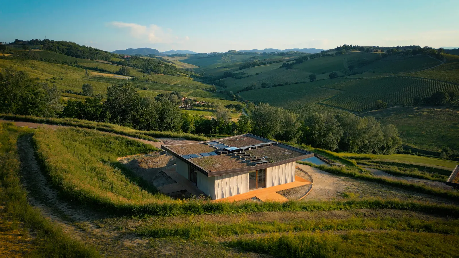 Craft in the Age of 3D-Printed Earth: Can Digital Tools Create a New Kind of Artisan?