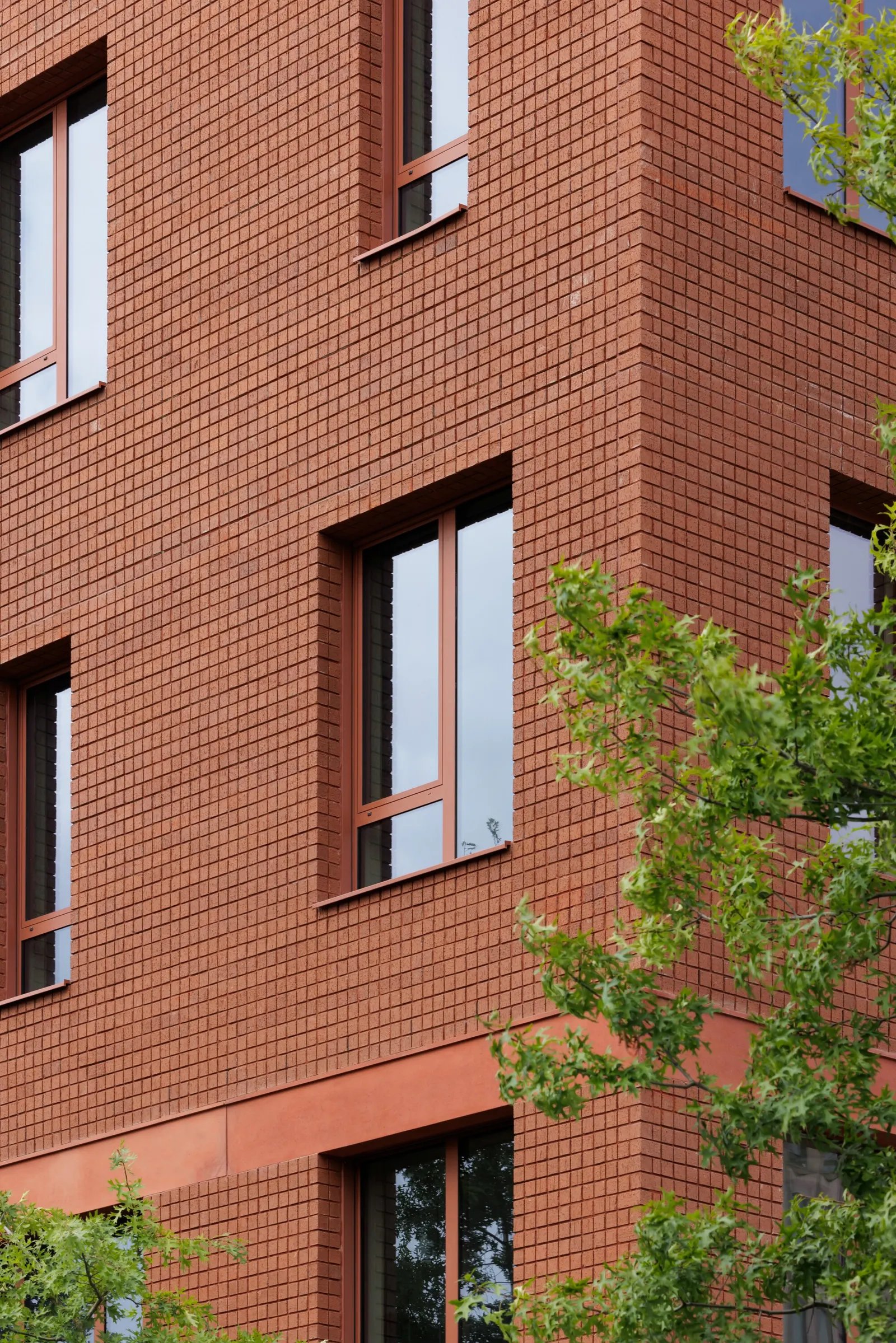 Campus Deleers / SMAK Architects: первый в Европе комплекс, совмещающий образование и городское производство