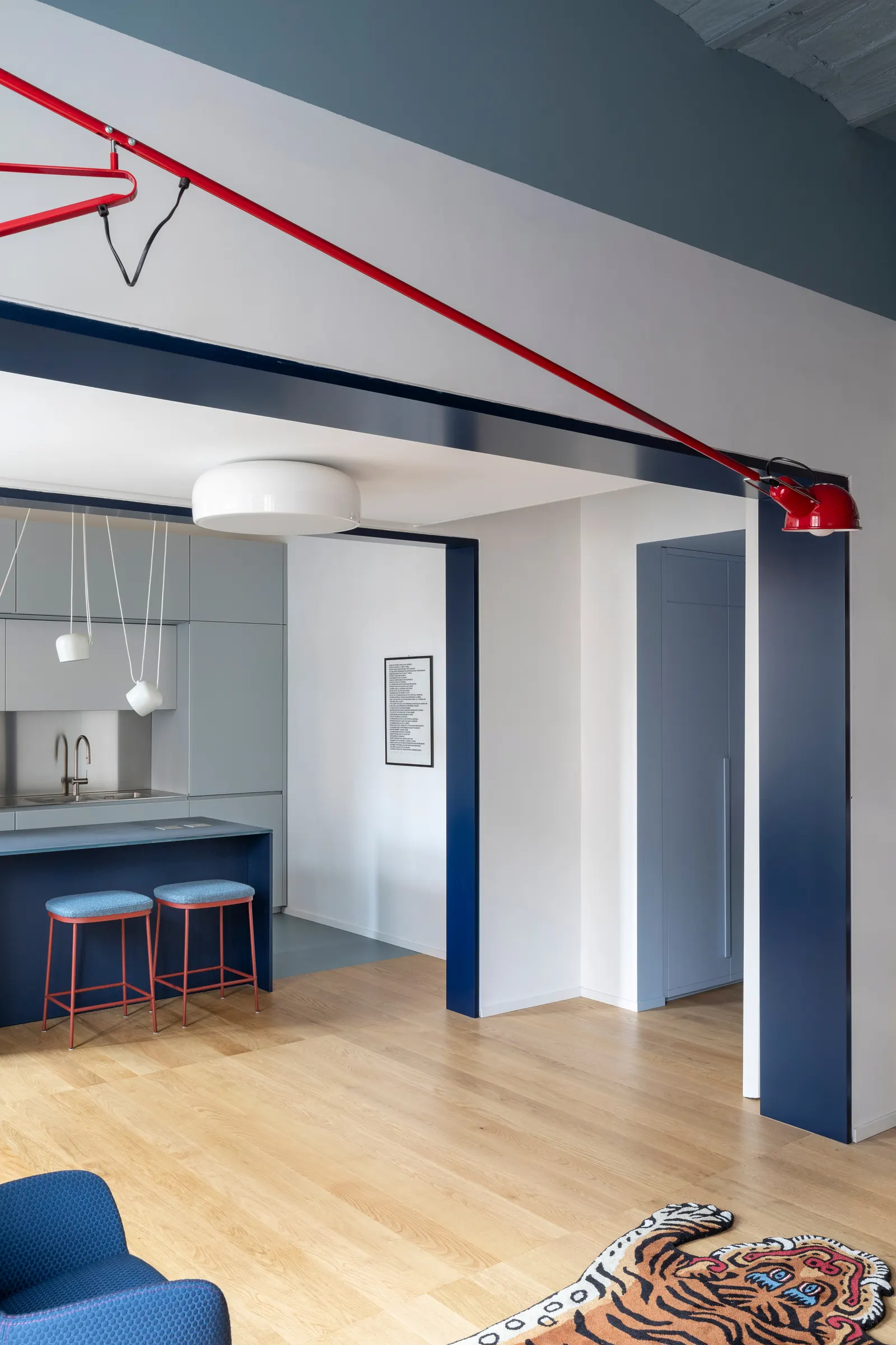 A12 Apartment / DKA — обновление исторической квартиры в Риме