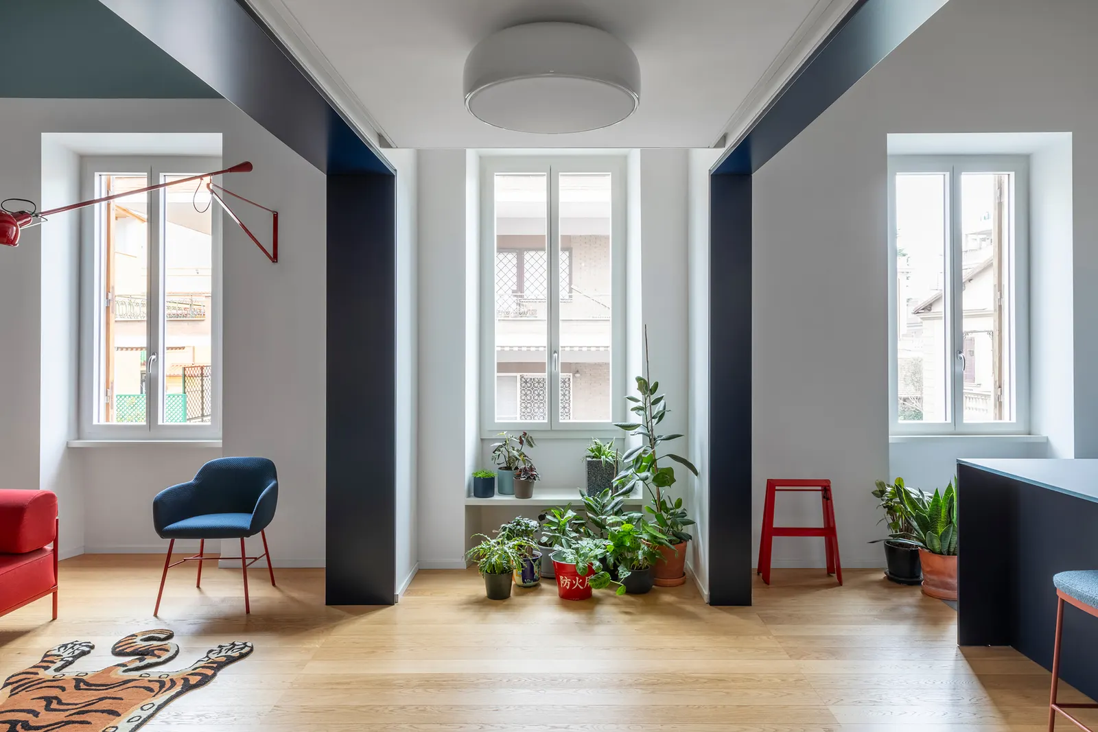 A12 Apartment / DKA — обновление исторической квартиры в Риме