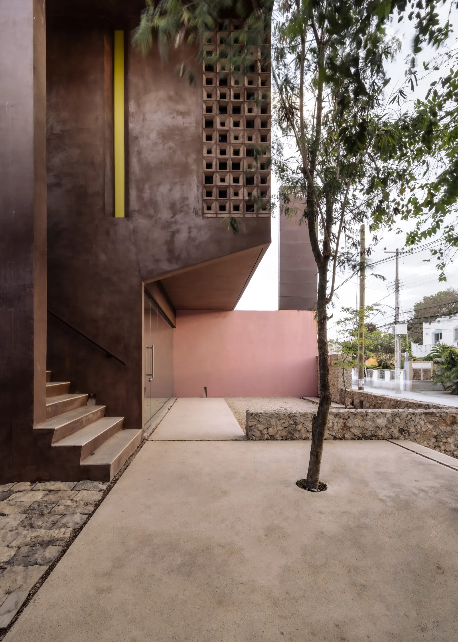 Esquina Nativa Center / TACO taller de arquitectura contextual