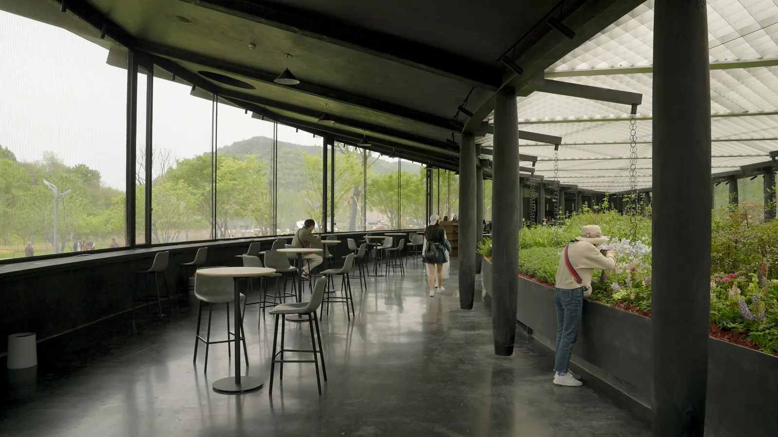 Floral Pavilion / genarchitects