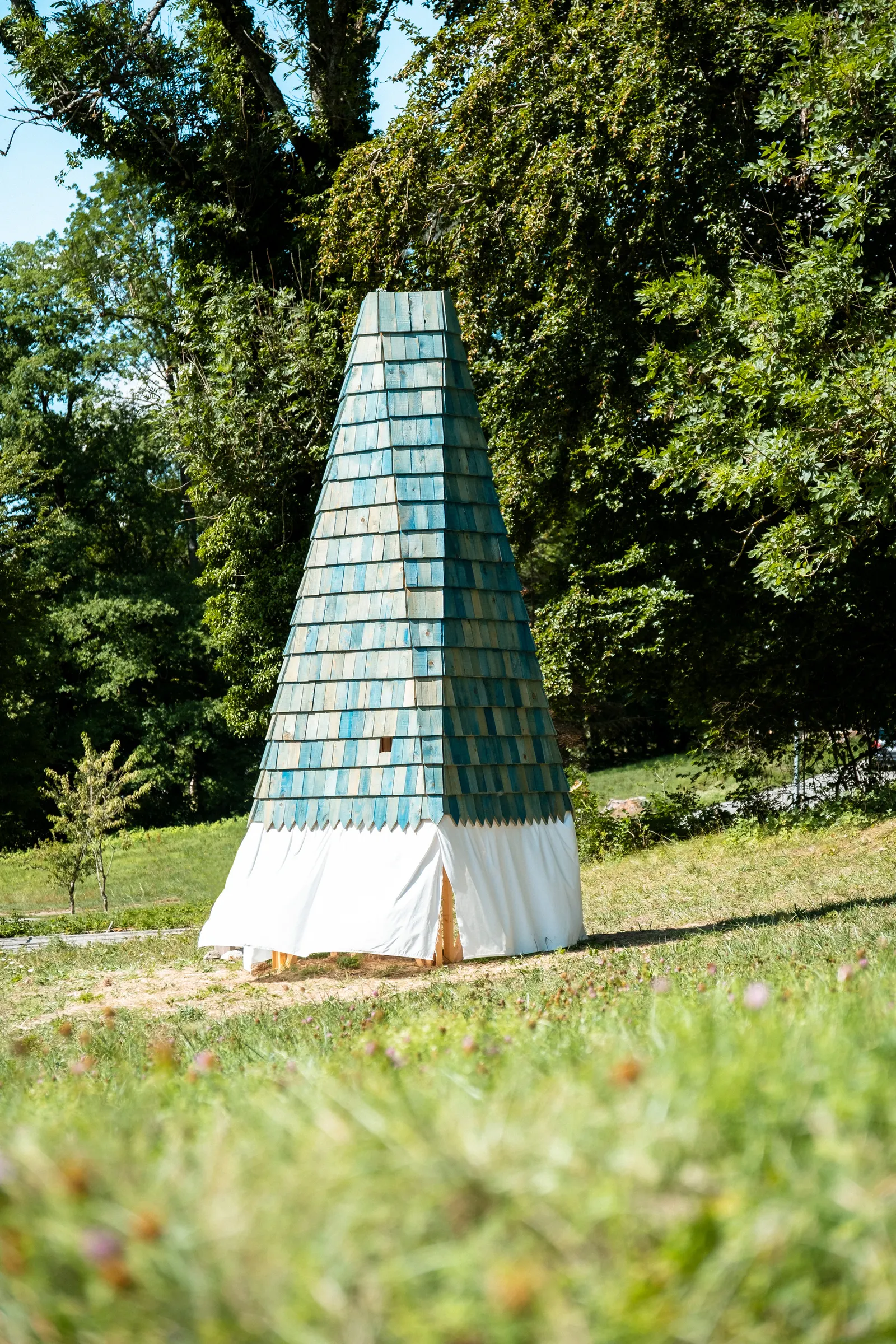 Katūvu Hut / HUT atelier d'architecture
