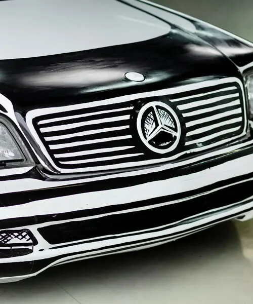 Joshua Vides превратил Mercedes-Benz SL500 1997 года в автомобильный эскиз и выставил его на аукцион