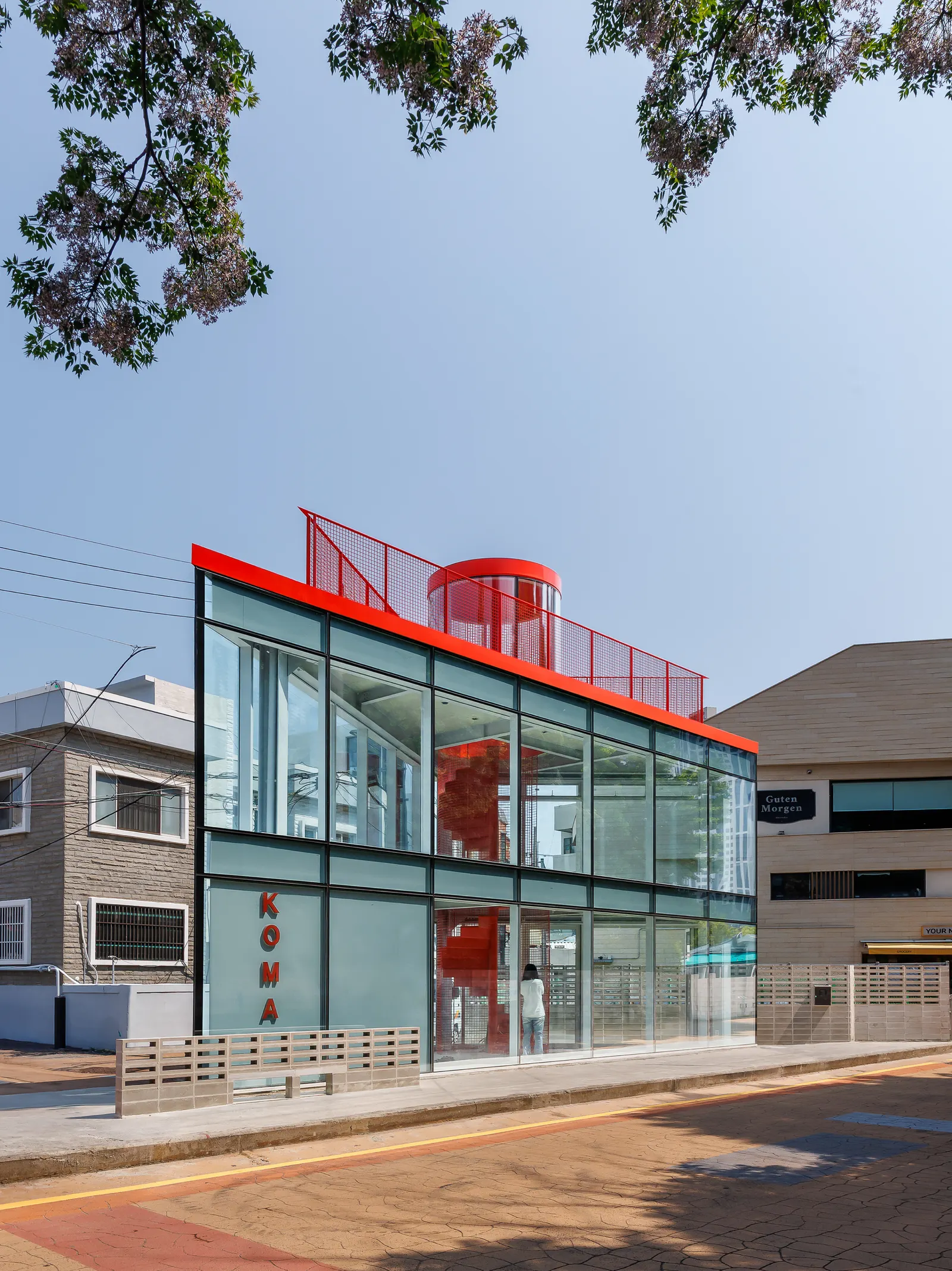 Koma Commercial Facility / U.GA Architects