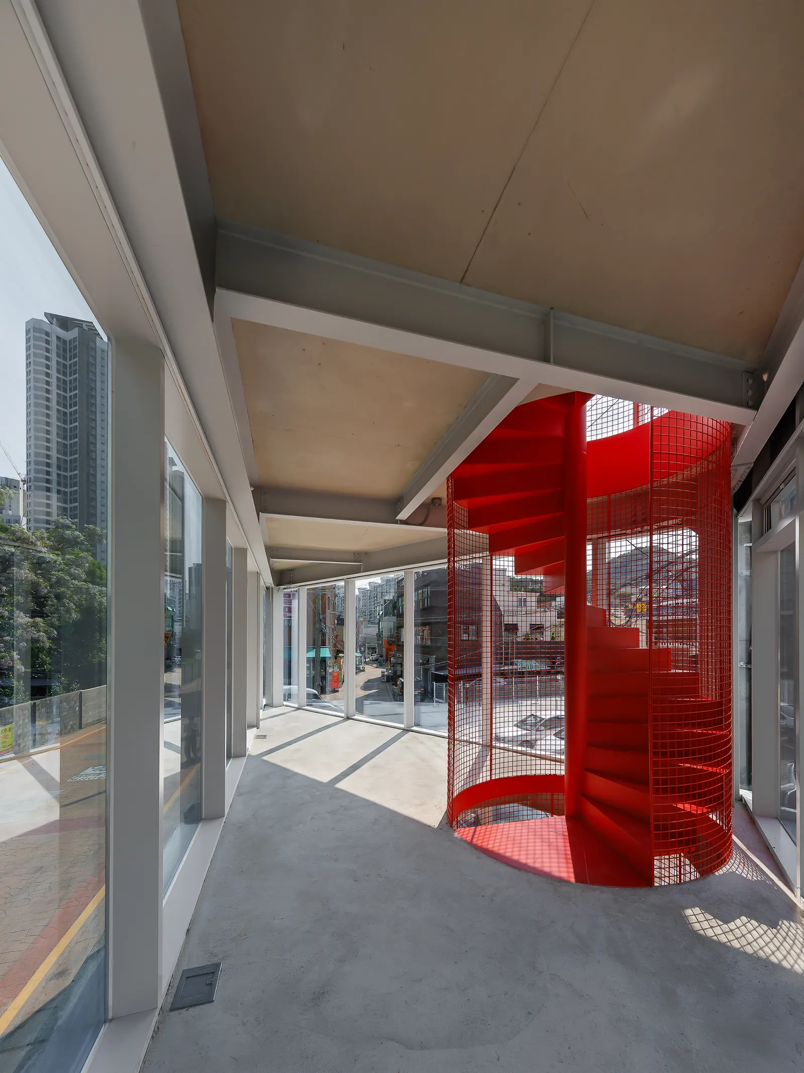 Koma Commercial Facility / U.GA Architects