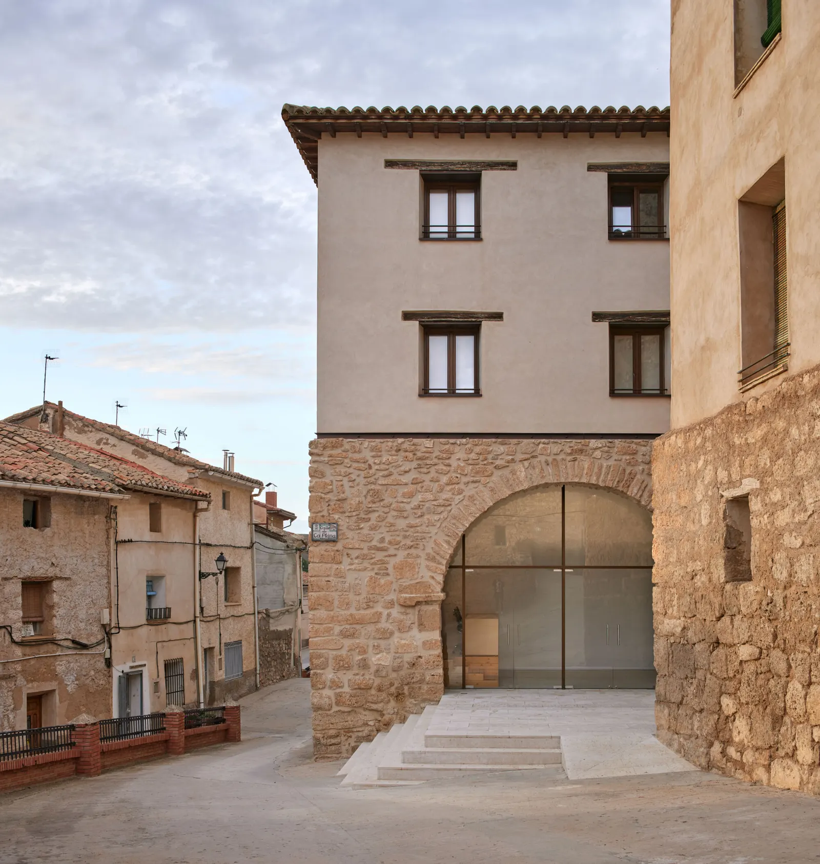 Реконструкция здания Орриосской Лонхи / Oscar Escuder Arquitectura