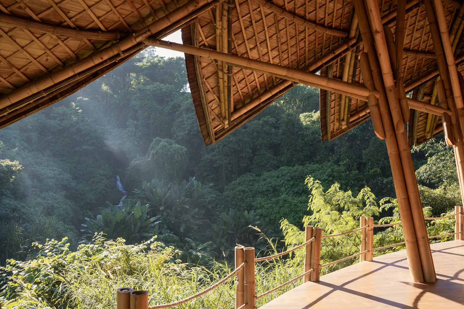 Lotus Shala Wellness Facility / Pablo Luna Studio