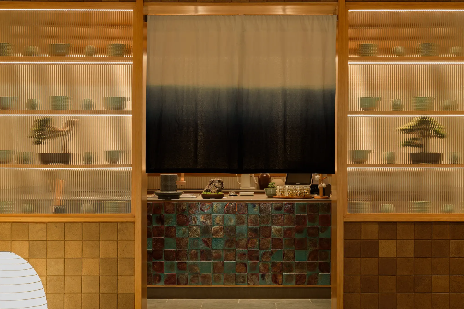 Jun Matcha Club Cafe / Matter of Something — кафе в бывшем гараже в Южной Джакарте