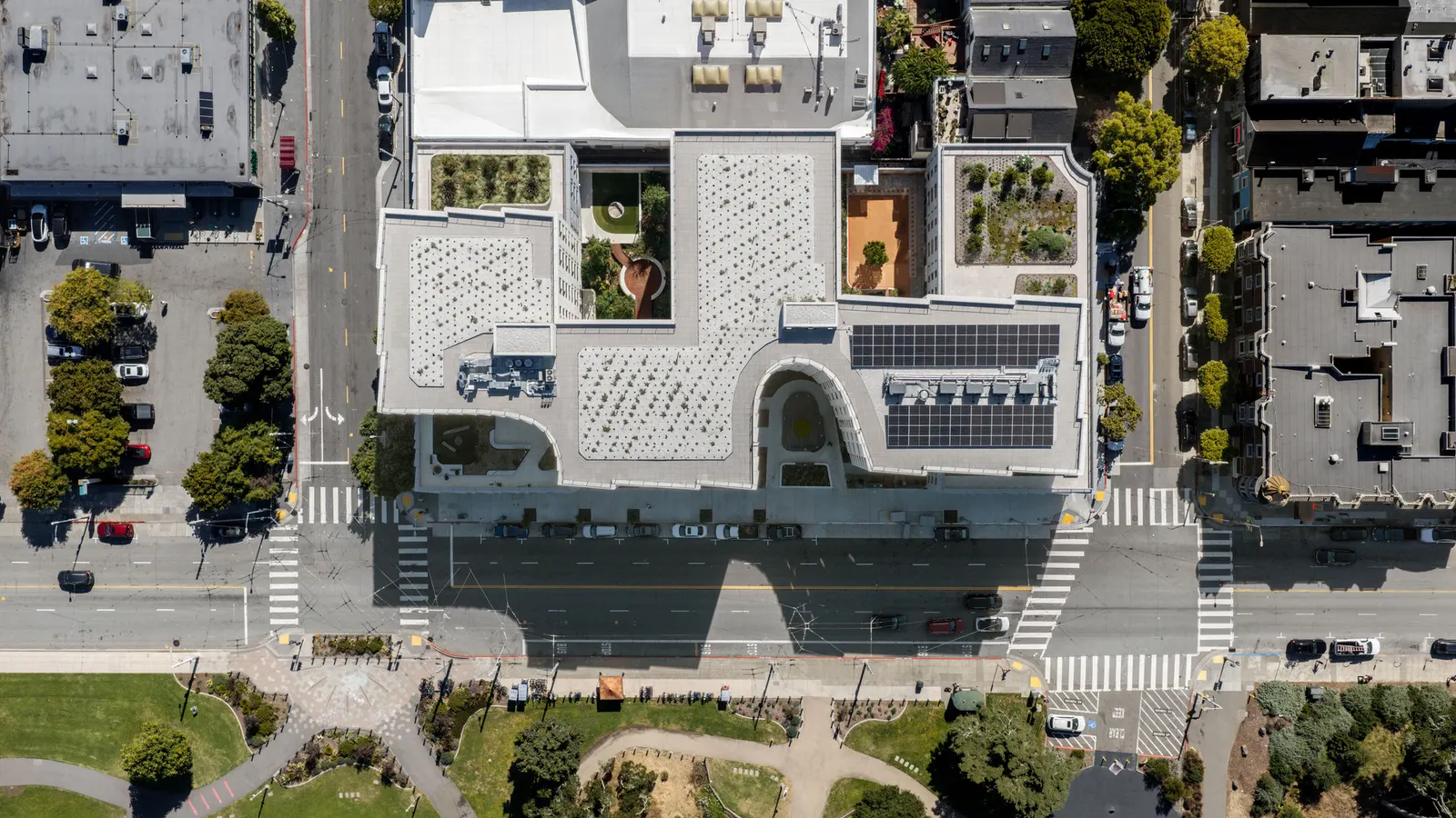 730 Stanyan в Сан-Франциско: OMA и Y.A. Studio завершили проект полностью доступного жилья