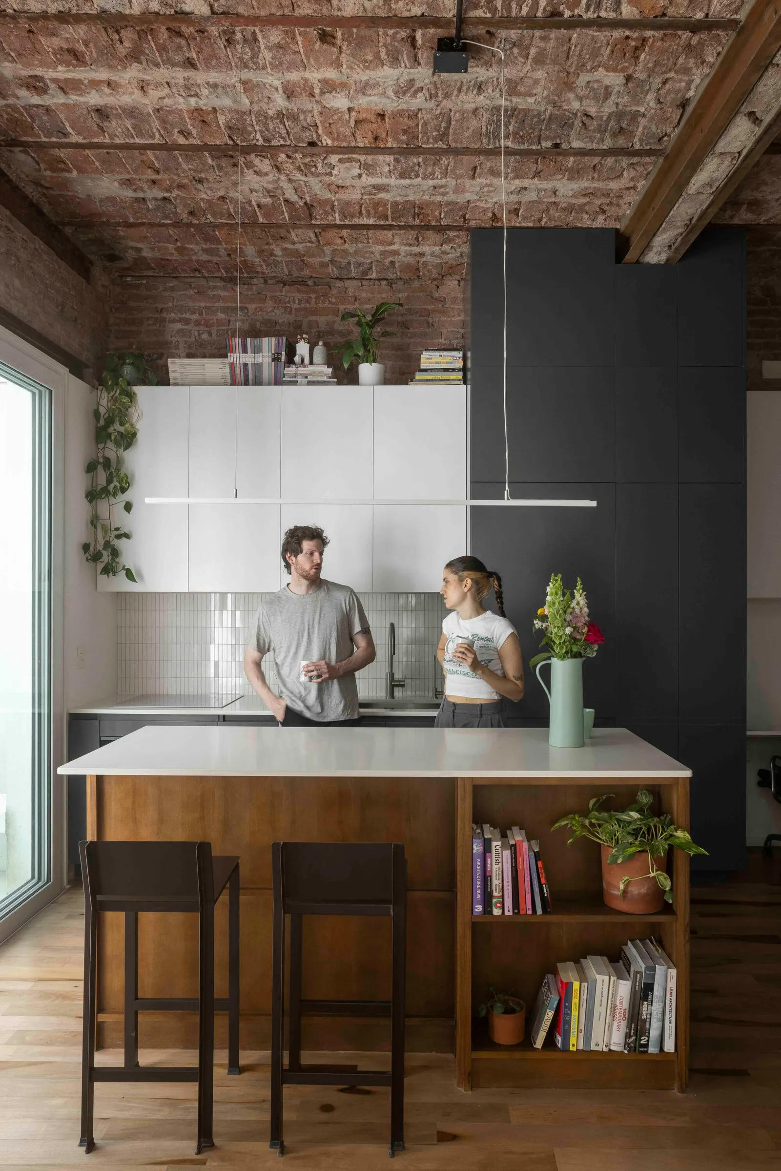 PH Juana / Estudio NU — реконструкция в Буэнос-Айресе, где новое сосуществует с существующим