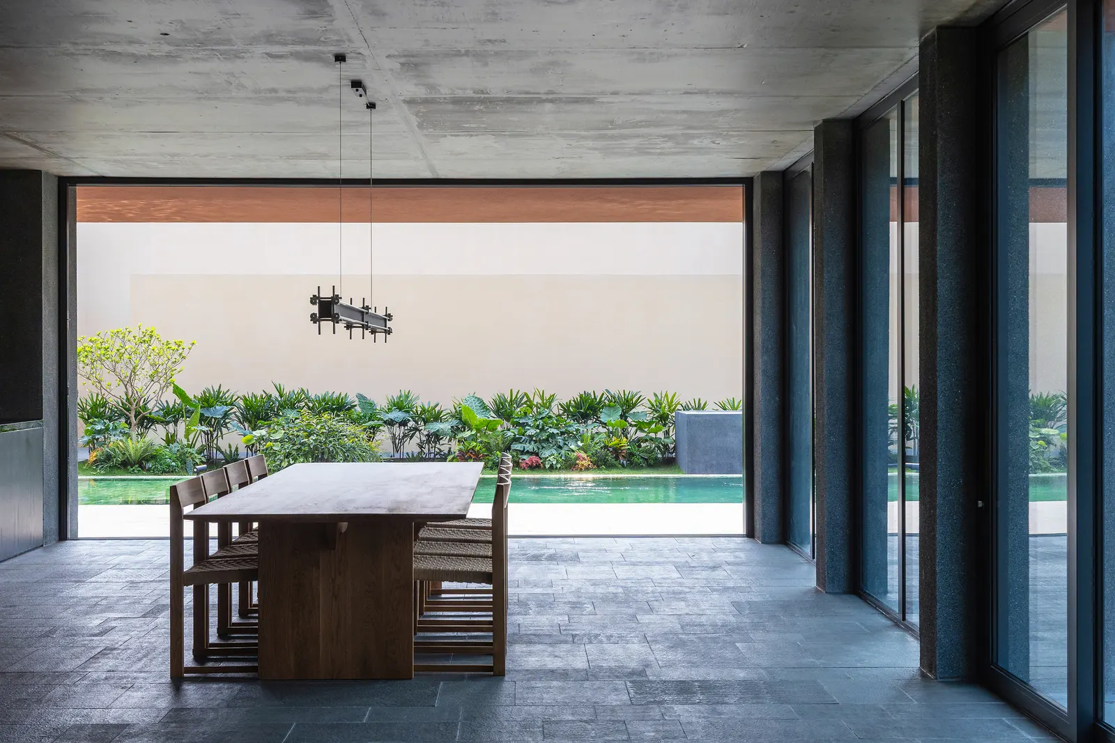 100 Windows House / Inrestudio
