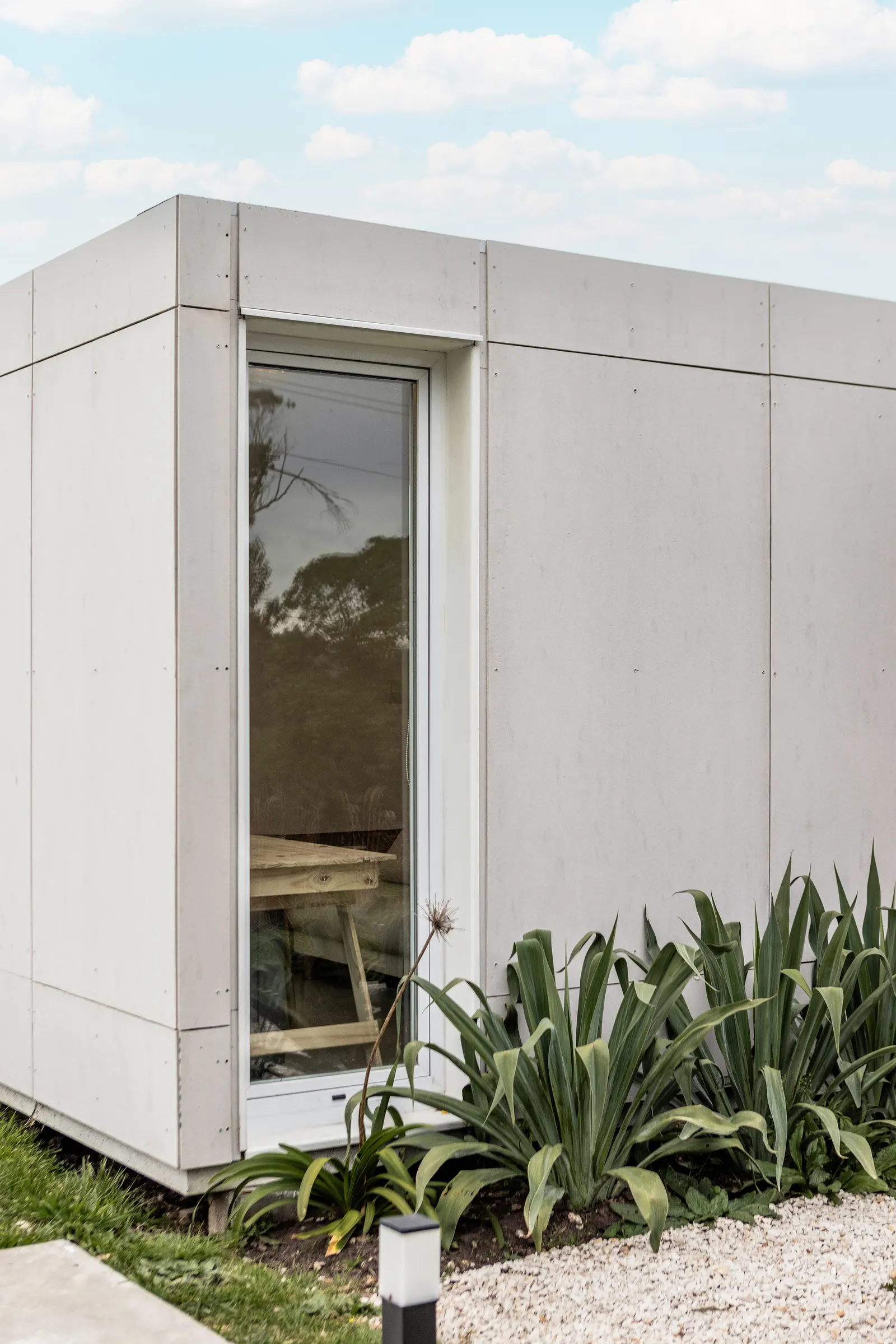 Looking South House / PLUG arquitectura modular