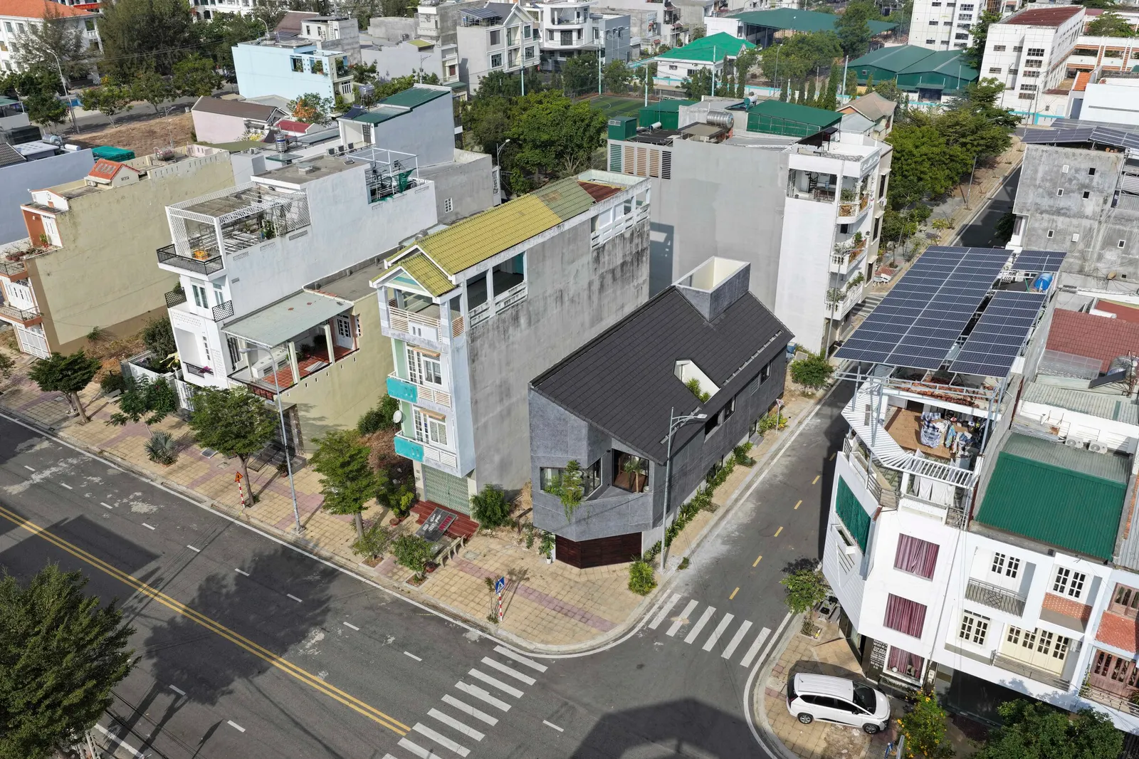 The Inner Court House / Plus Idea Studio