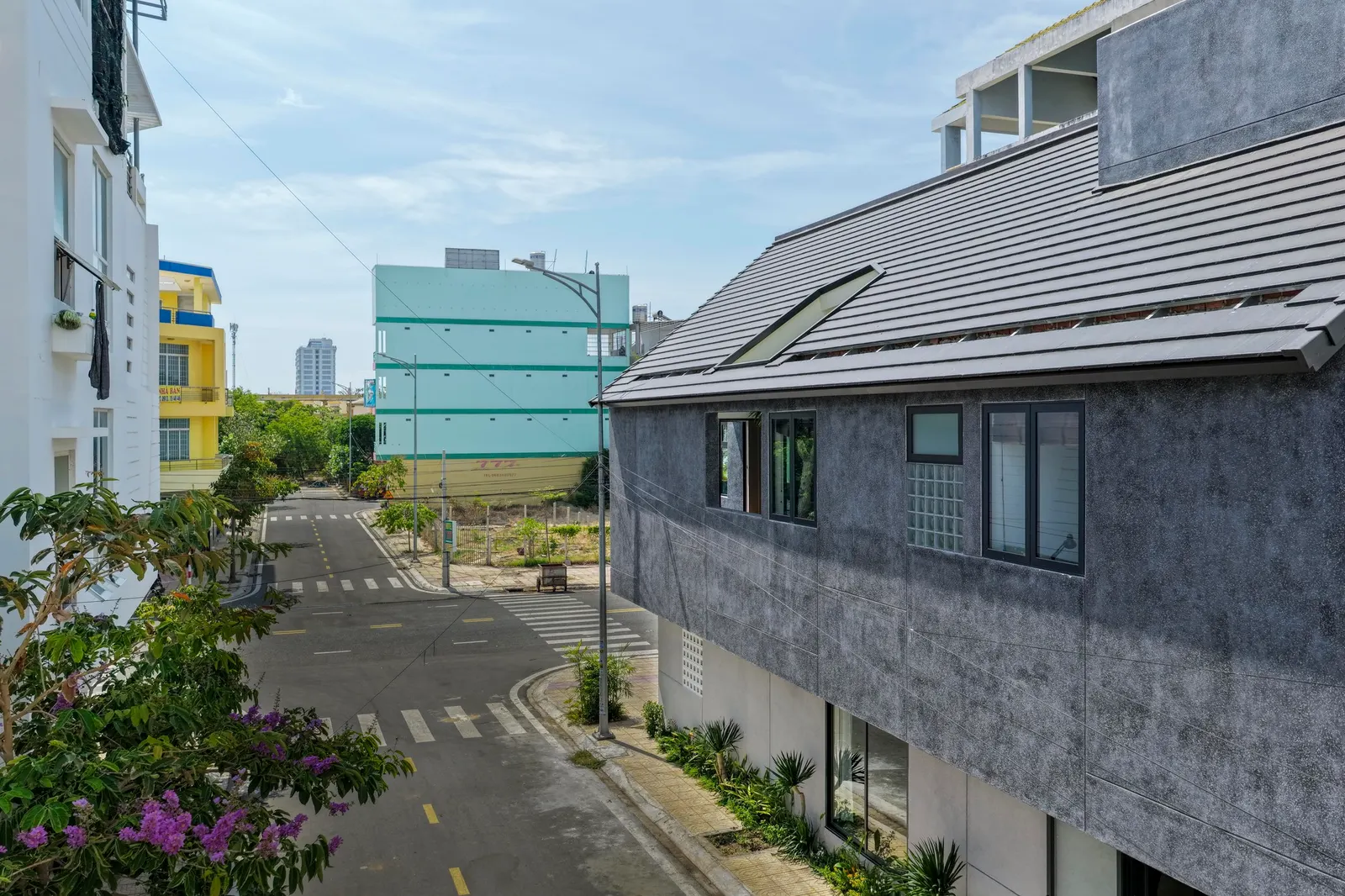 The Inner Court House / Plus Idea Studio