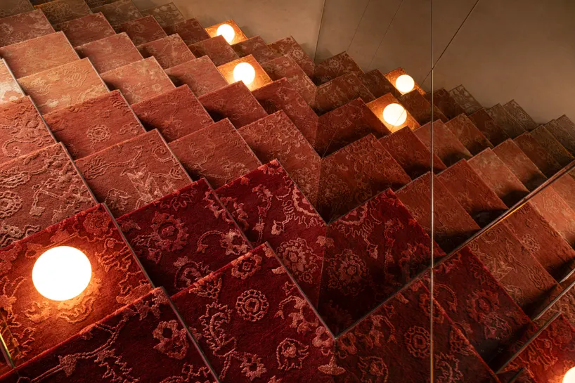 Шоурум Jaipur Rugs в Мумбаи, построенный в бывшем текстильном складе