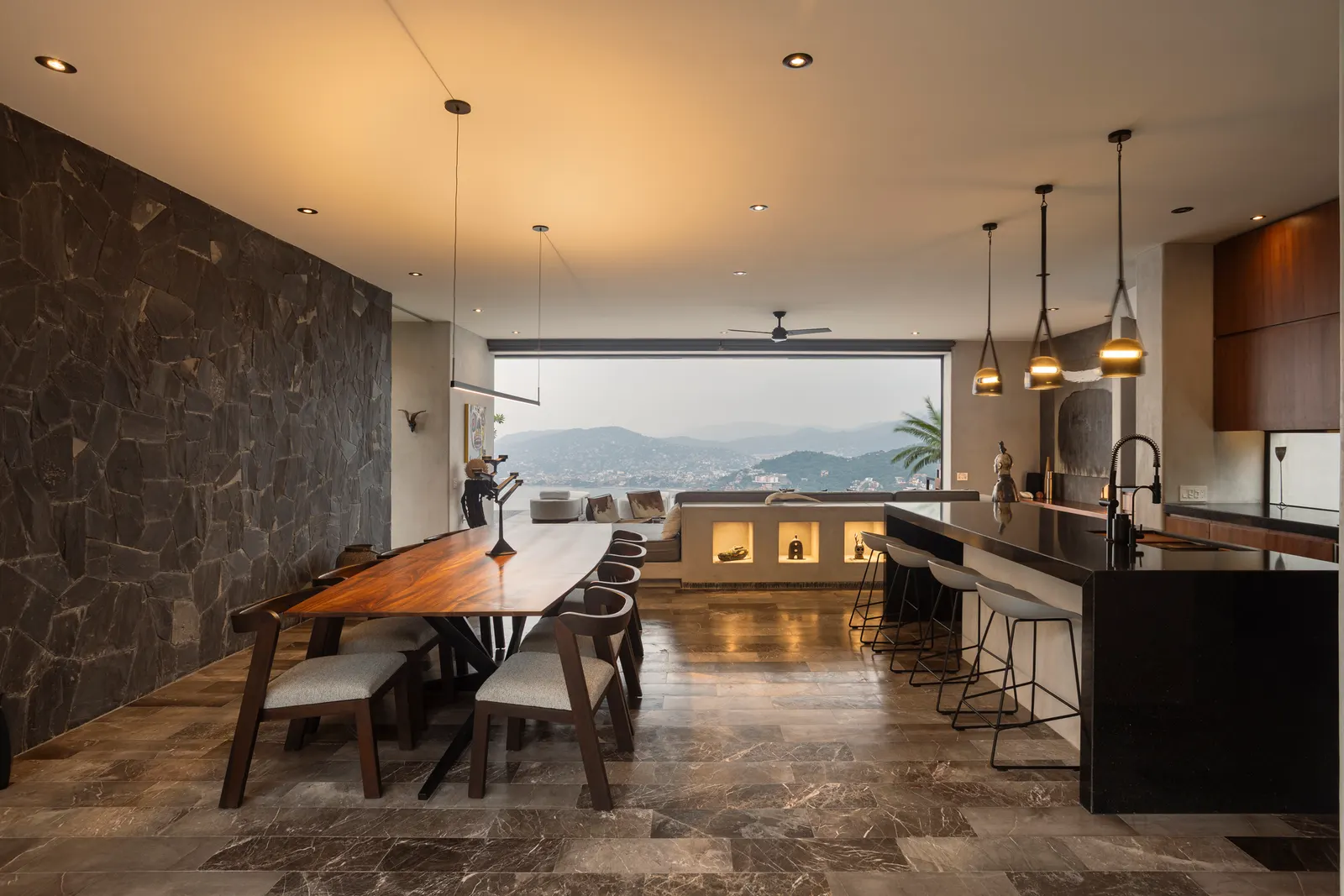 Shadows House / Seiro Arquitectos