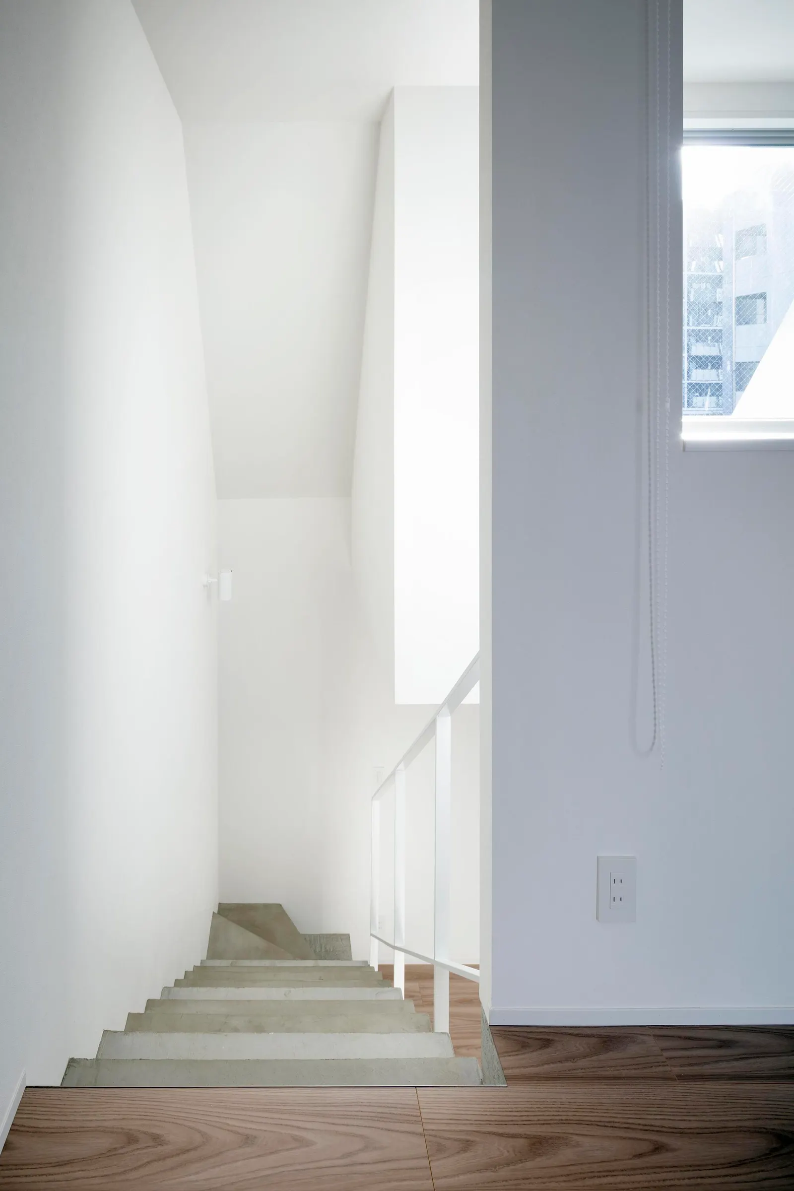 Shin Nakano Residence / Ryuichi Sasaki + Sasaki Architecture