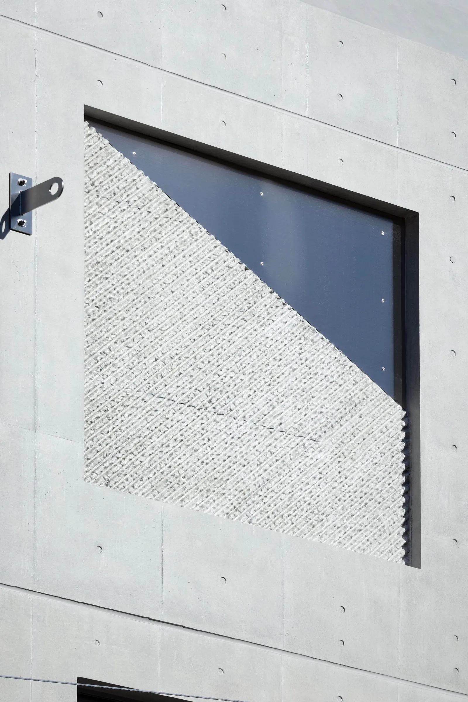 Shin Nakano Residence / Ryuichi Sasaki + Sasaki Architecture