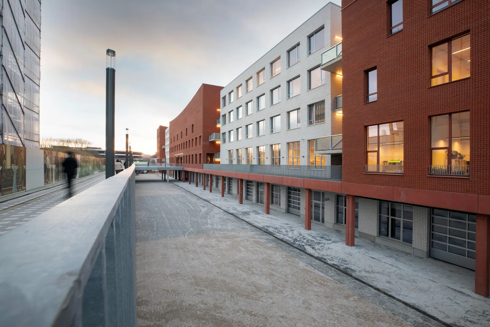 Campus Deleers / SMAK Architects: первый в Европе комплекс, совмещающий образование и городское производство