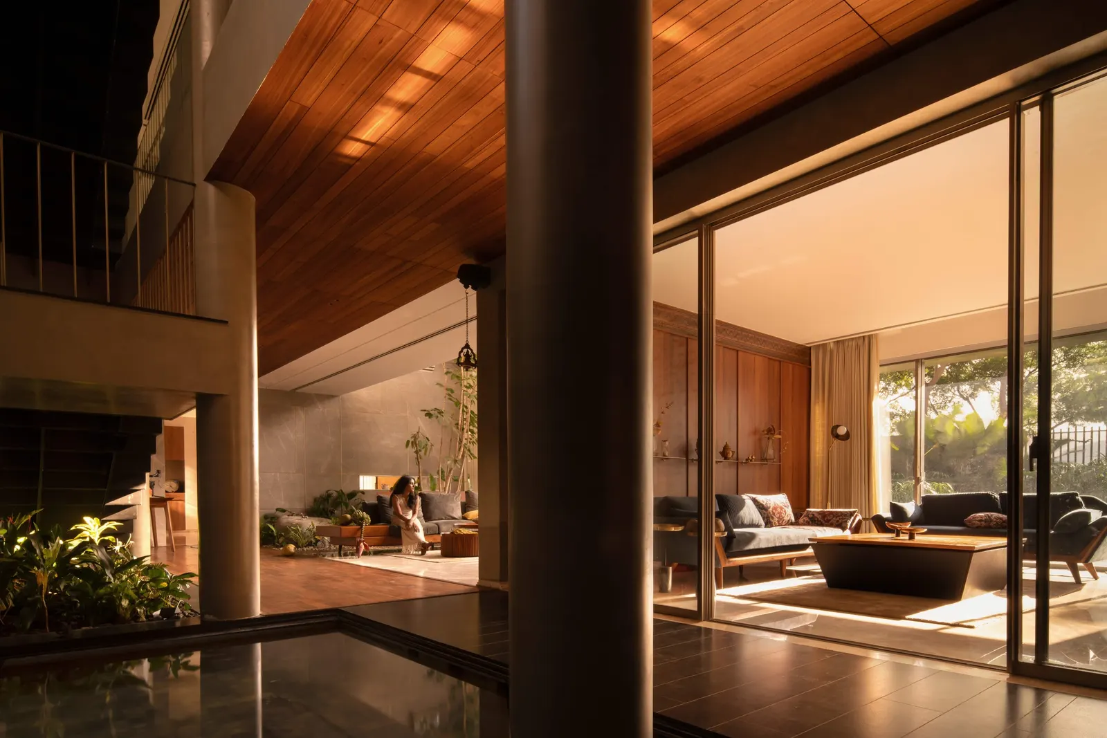 Western Valley House / STO.M.P