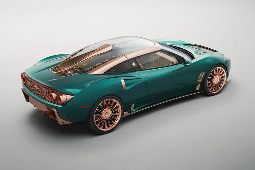 Spyker C8 Preliator XXV: quail green, rose gold и ручная механика как главная идея купе