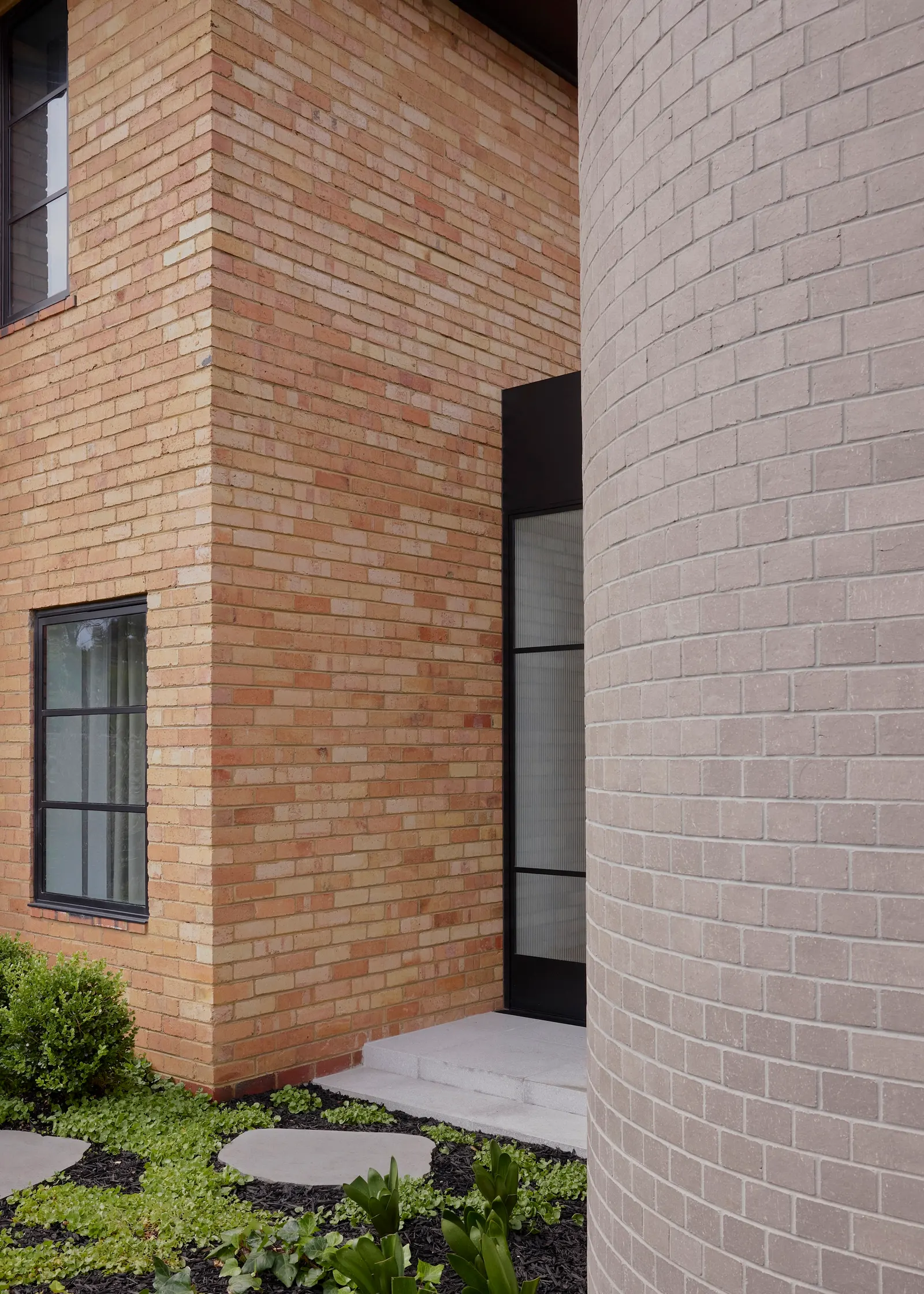 Strathmore Courtyard House / Studio Ceravolo